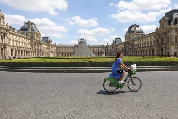 Museu Do Louvre 2 820x547 1